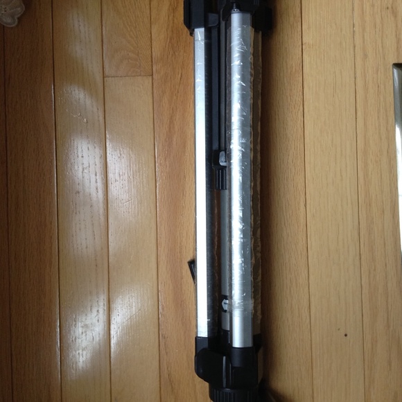 Optex Camcorder Tripod Kit - Picture 7 of 12